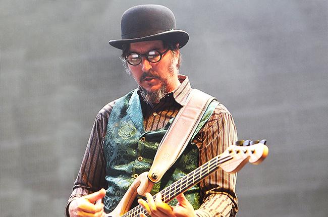 les claypool of primus 2011 billboard 650 - Fans Joji™ Store